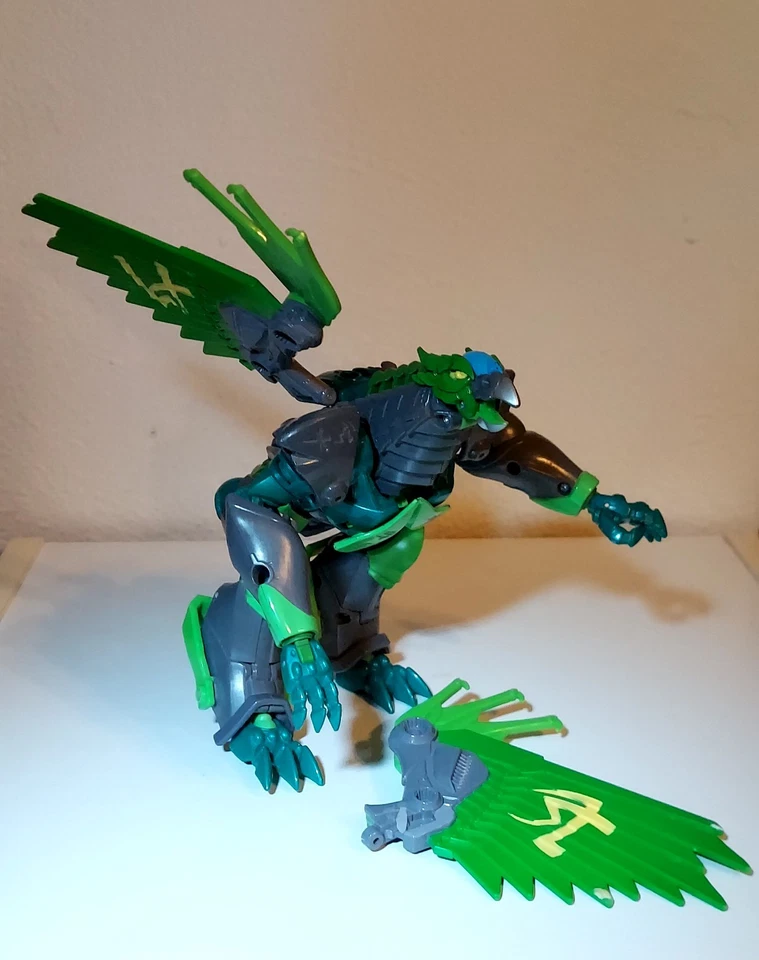 Transformers Mixed Lot 16 Incomplete Figures, Accessories, Parts & Pieces - Image 3 of 4