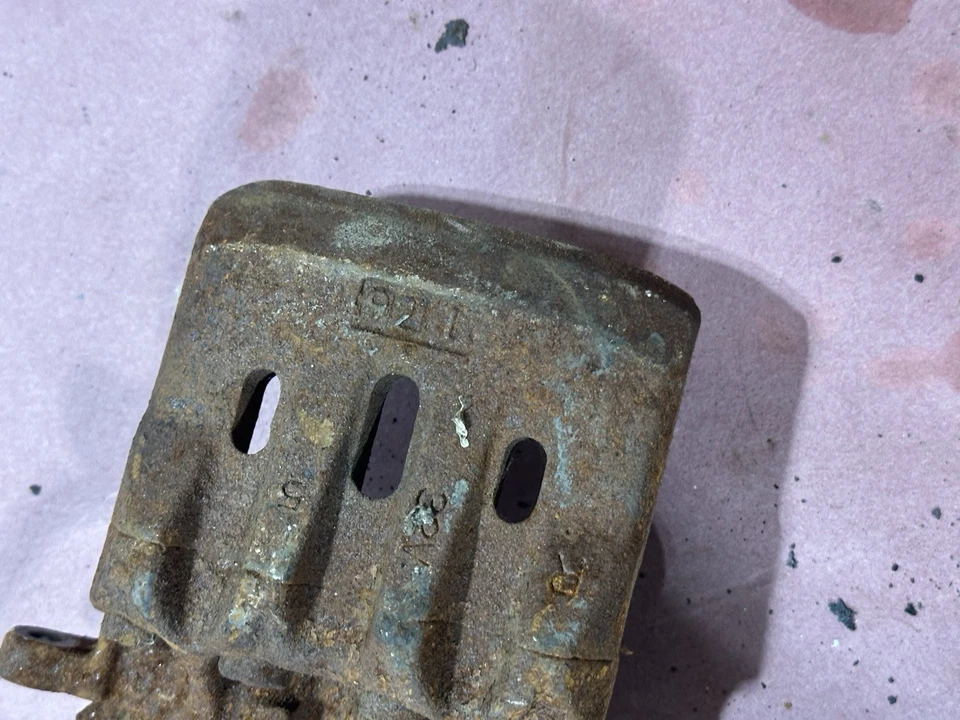 Pinza de freno delantera derecha lado pasajero Lexus IS300 2001-2005 PROBADA OEM Foto 4 de 4