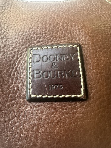 Dooney & Bourke East West Handbag Purse Brown Pebbled Leather Slouch Hobo Bag - Picture 4 of 11
