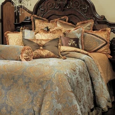 AICO Furniture - Elizabeth King Comforter Set (13 pc) - BCS-KS13-ELZBTH-AQA