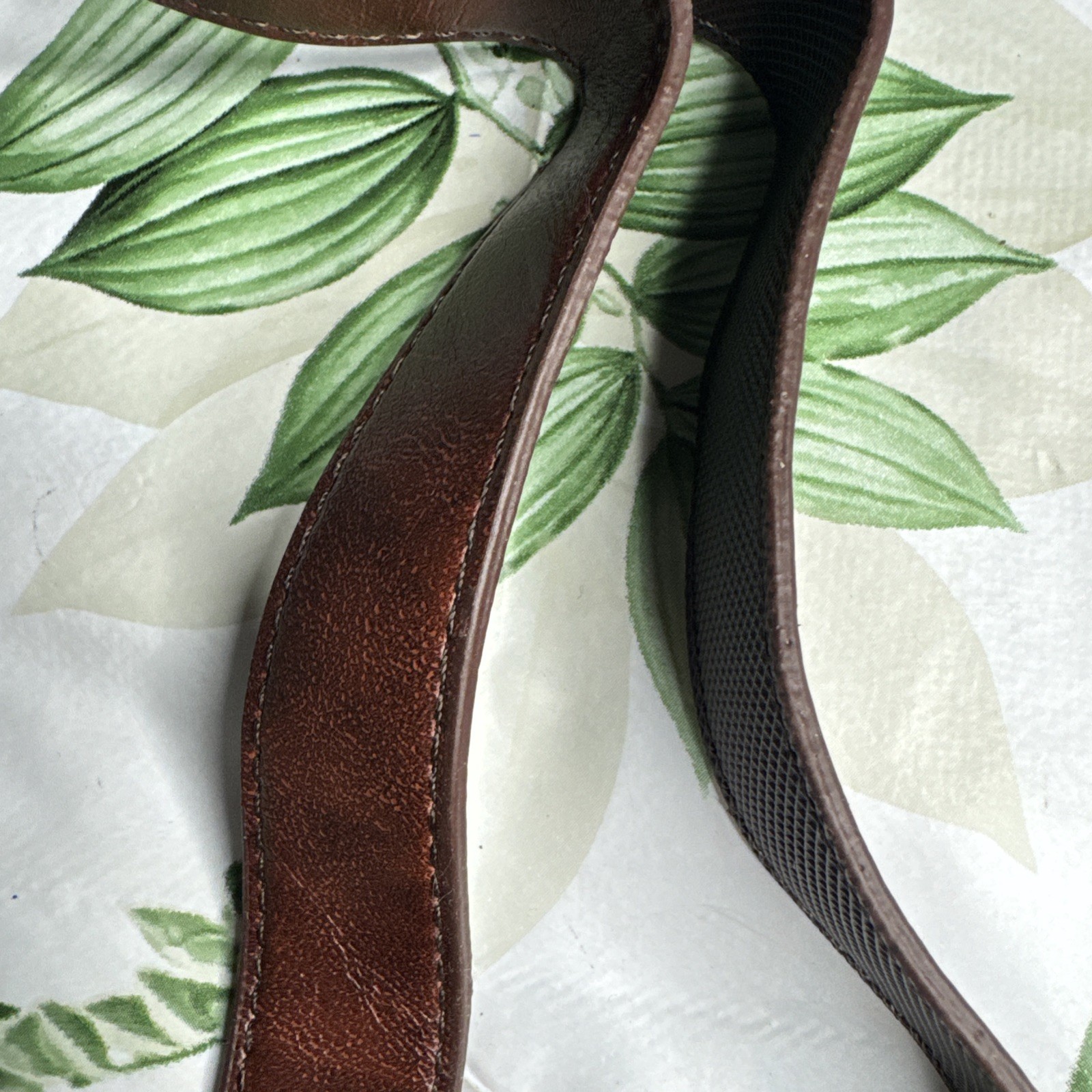 Beautiful Brown Color Camera Neck Shoulder Strap**Mint Condition** image 4