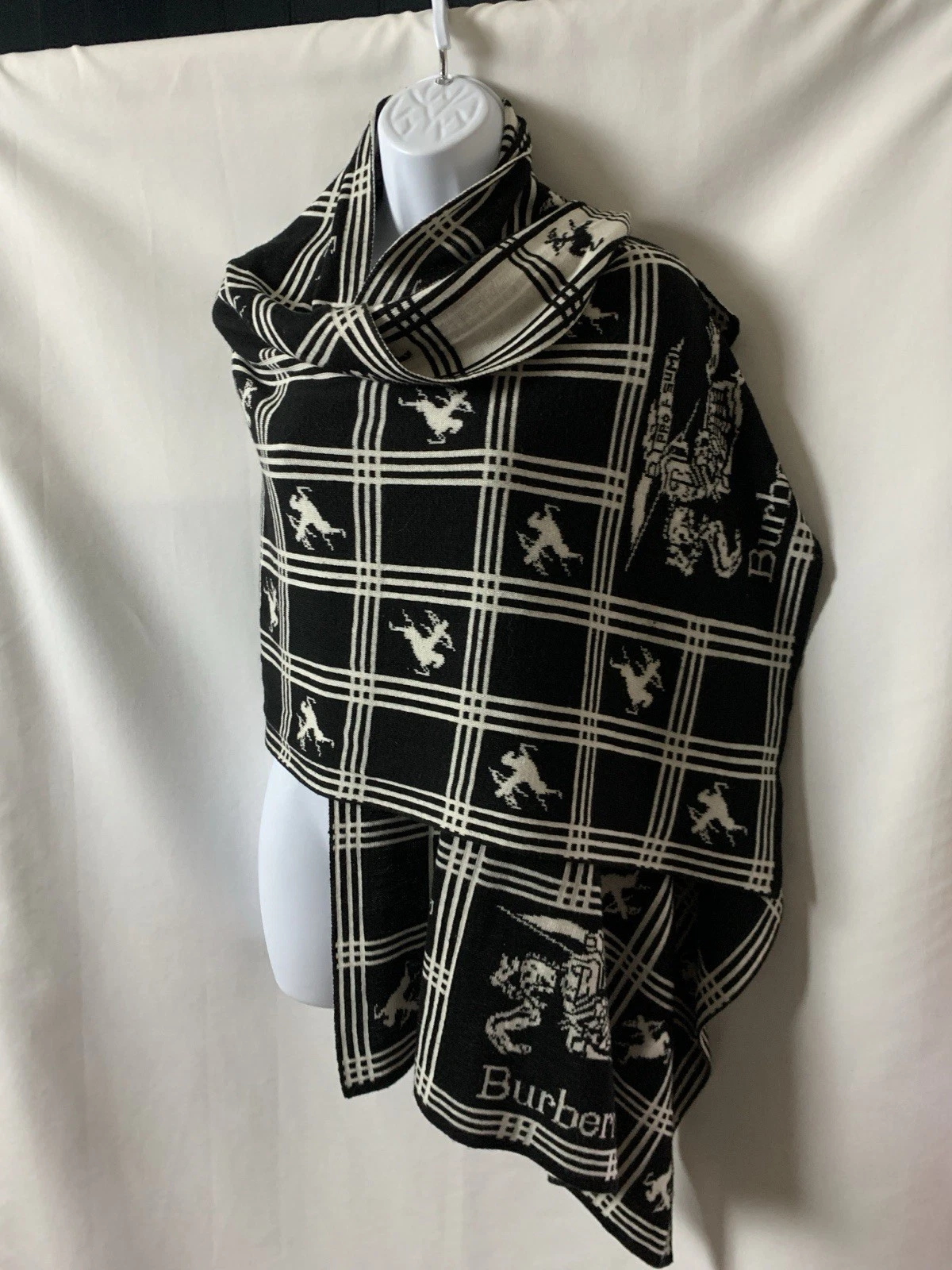 Burberrys Vintage 80’s Prorsum Equestrian Black / White KNIGHT LOGO Scarf Wrap