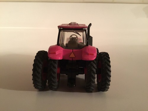 1:64 Case IH AFS Connect Magnum 340 w/ Front & Rear Duals - Pink by Ertl 44335 - Picture 5 of 6