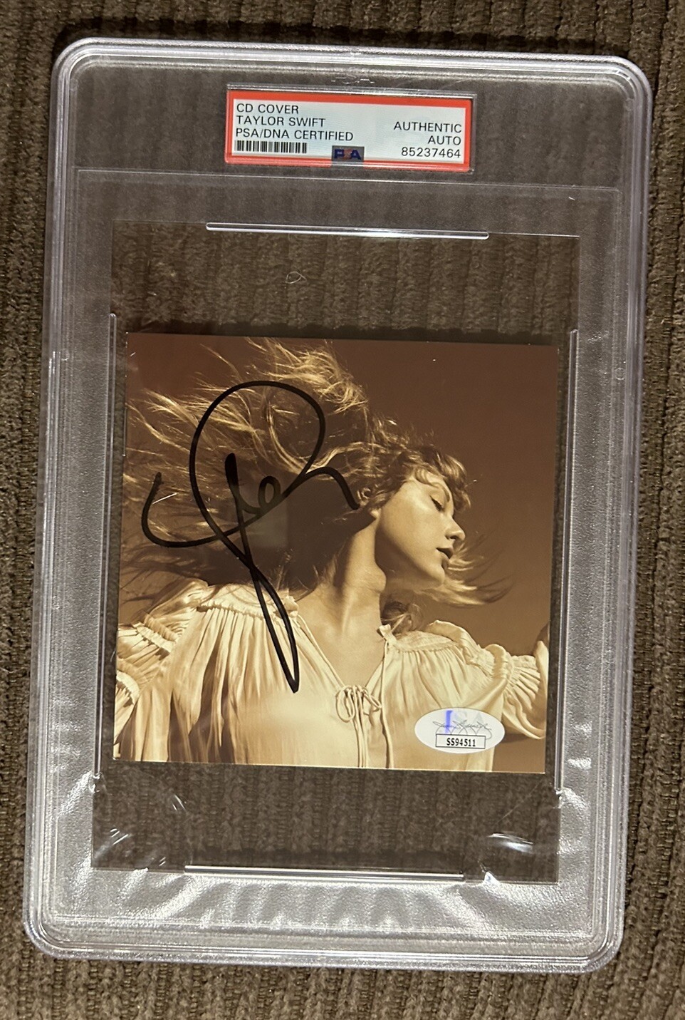 Taylor Swift Signed Fearless CD Insert Autograph Authentic PSA/DNA Auto Eras
