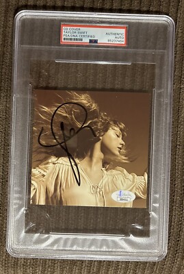 【レアCD】SIGNATURE OF THE ILL / A.D.O.R. Taylor Swift Signed Fearless CD Insert Autograph Authentic