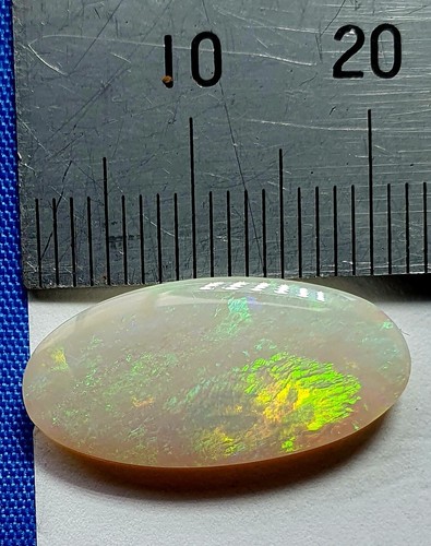 OPAL SOLID - CRYSTAL- ELLIPSE SHAPE 6.0 cts - 23x10x3mm - MINTABIE FIELD - Picture 7 of 9