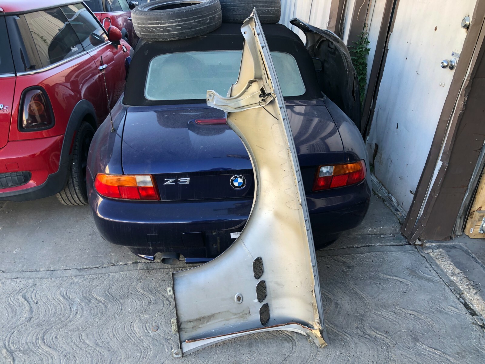 2007 Maserati Quattroporte M139 FRONT RIGHT FENDER WING Silver OEM