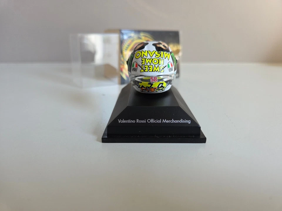Minichamps 1/8 Helmet - V. Rossi - 2016 Misano (Blues Brothers) - 398160096 - Image 4 of 4
