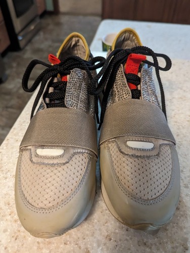 Sneakers da donna Lola Cruz nere, argento, glitter, gialle, rosse taglia 37 taglia 6,5 USA - Foto 2 di 8