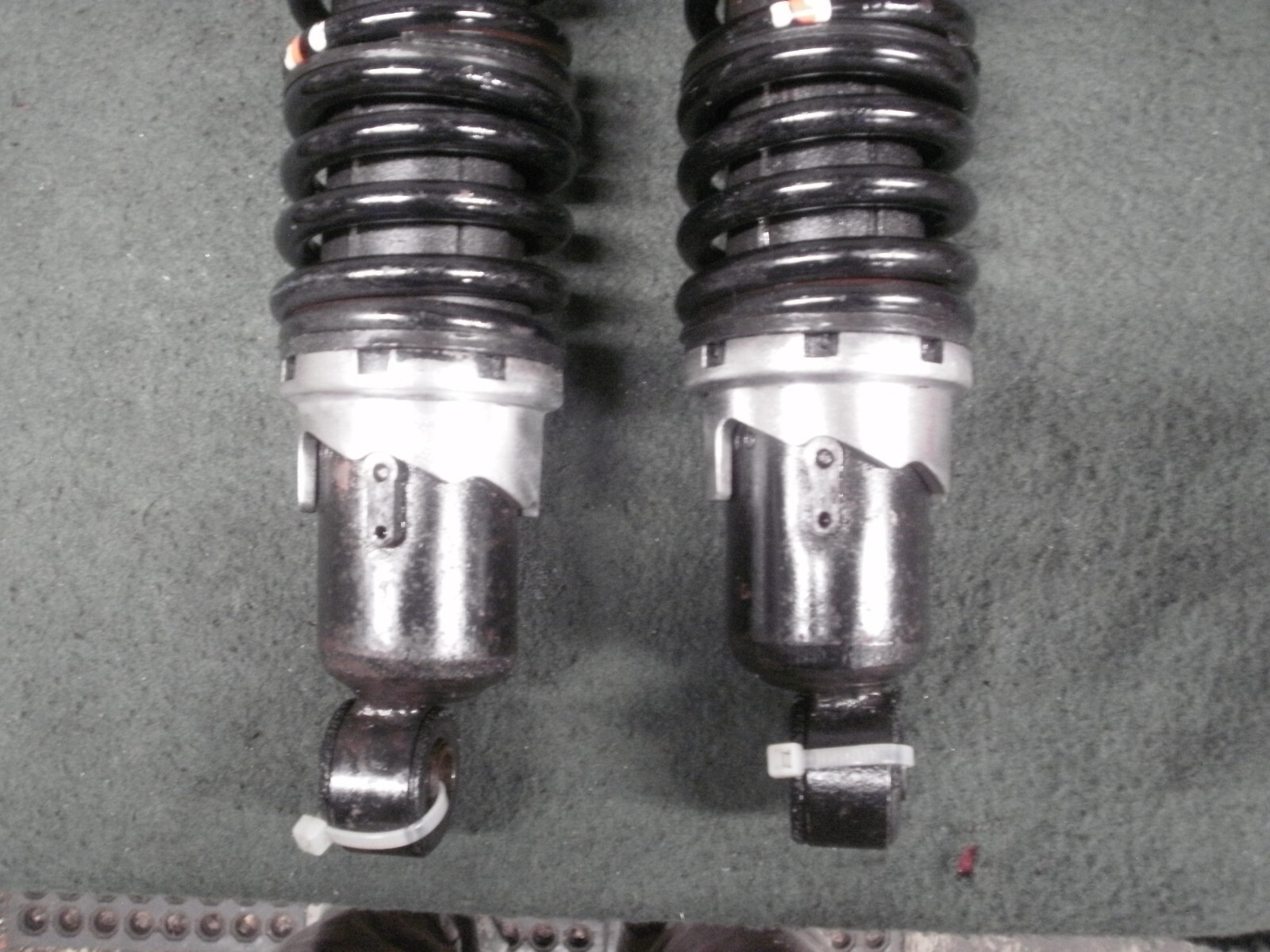 BMW Motorcycle Airhead Progressive rear shocks 13 3/8s inch eye to eye