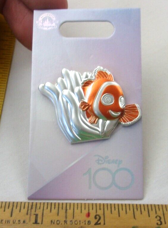 Finding Nemo silver 100 Disney Pin 3D New on card