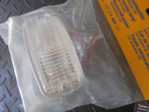 Honda Yamaha Victory Kawasaki Harley HELLA Driving Headlight Fog Light Lite dr - Picture 2 of 5