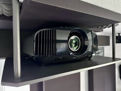 Sony Beamer VPL-VW 290ES 4K/3D (Incl. 4x 3D Brillen + OVP Lampe)