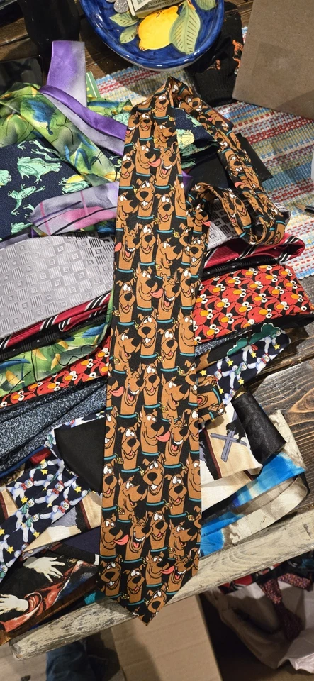 Corbata de cuello para hombre Hanna Barbara Scooby-Doo 1998 de colección 60" 3 3/4 Foto 3 de 3