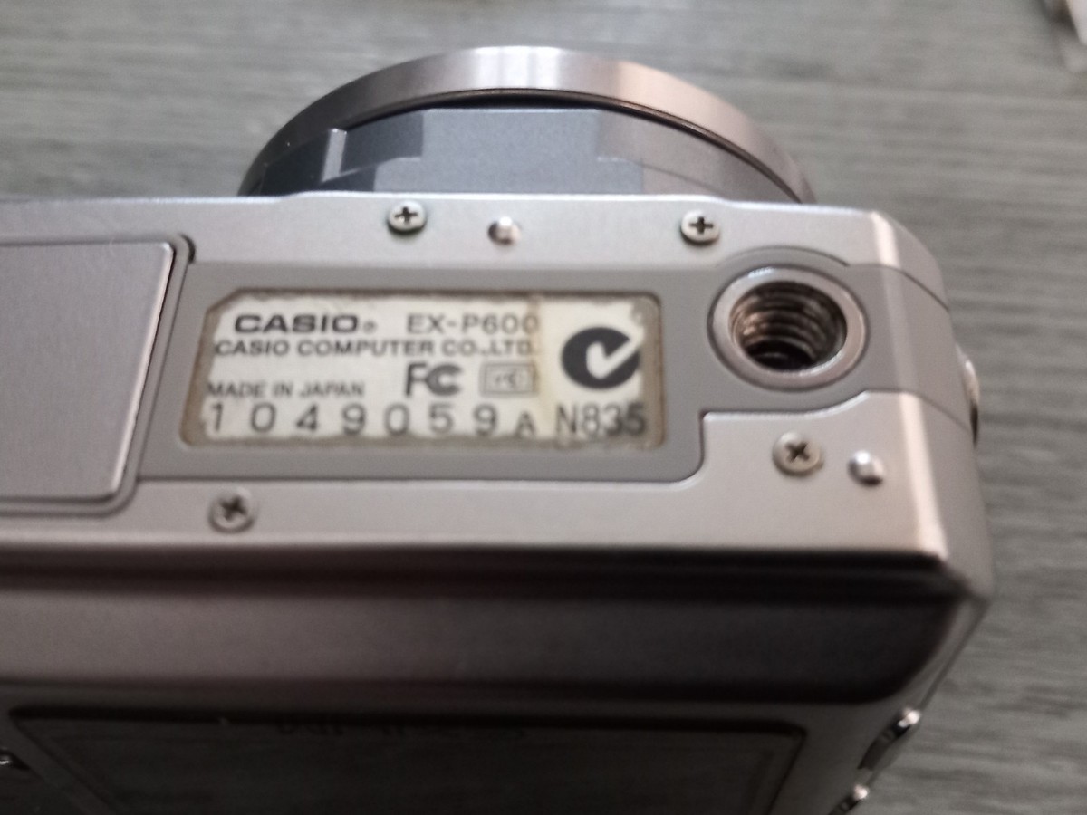 CASIO EXILIM PRO EX-P600 デジタルカメラ【動作確認済】 Casio EXILIM Pro EX-P600 6.0MP Digital Camera - Silver for sale