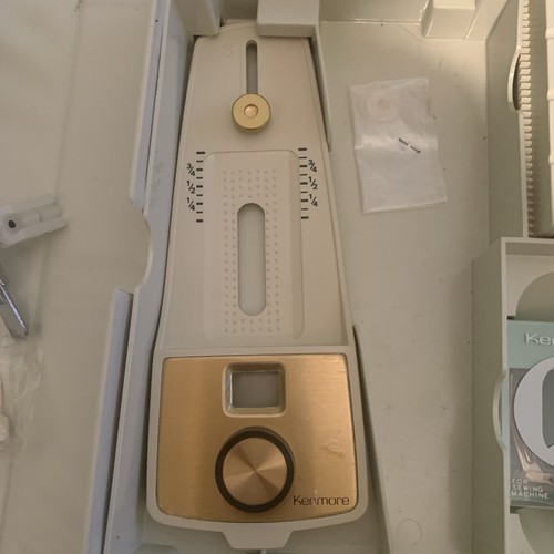 Vintage Sears Kenmore Zubehör und Knopfloch im Druckknopfetui - Bild 6 von 9