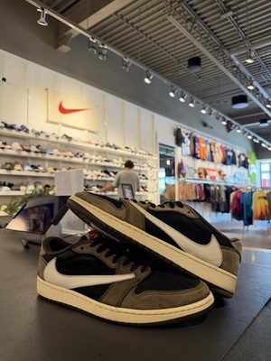 Nike Travis Scott Jordan 1 Low Mocha Sneakers Size 12 Men's CQ4277-001