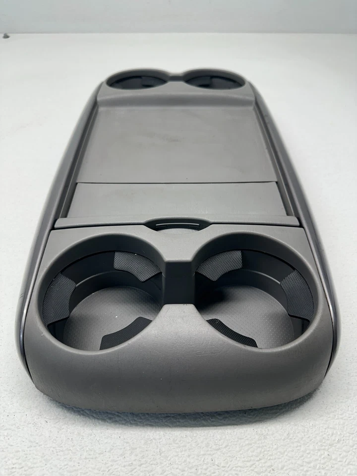 Toyota Sienafront 2005 2010 consola central portavasos sin almacenamiento OEM 252246 Foto 2 de 4