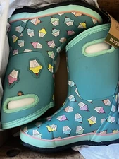 3 Bogs K Classic Dab Cake Cupcake Waterproof Pull On Winter Snow Boots Youth
