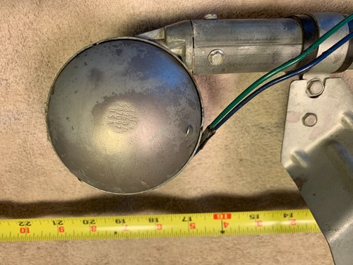 1964 Pontiac Grand Prix Bonneville GTO 2+2 power antenna trunk mount 63 64 65 66 - Picture 18 of 19
