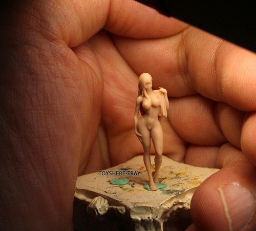 Impresión 3D 1/64 Figuras Baño NIÑA Lindo Zombi Ajuste 1:64 Coche Calle Diorama - Imagen 20 de 23