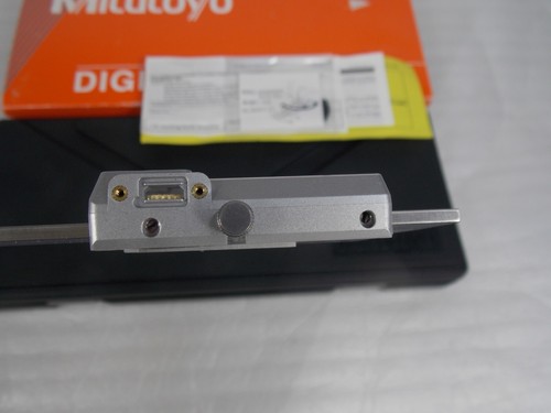 Mitutoyo 550-311-20 Digimatic Caliper NIB Style Jaws .4 - 8" / .10 - 200mm IP67 - Picture 5 of 7