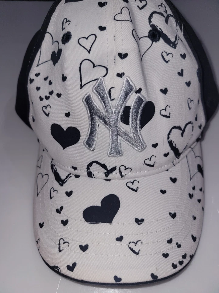 New York Yankees KIDS Baseball Cap WHITE/BLACK Fan Favorite Adjustable RARE - Image 2 of 4