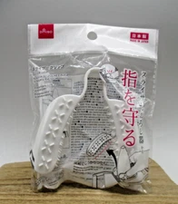 Slicer Grip kitchen tool  DAISO JAPAN made in japan