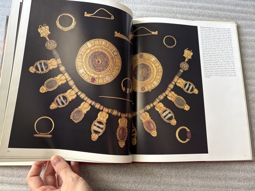 Vtg Metropolitan Jewelry, 1991 Museum Catalog, Antique Jewelry History - Picture 6 of 10