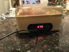 Small Incubator That Holds 4 Chicken Eggs￼