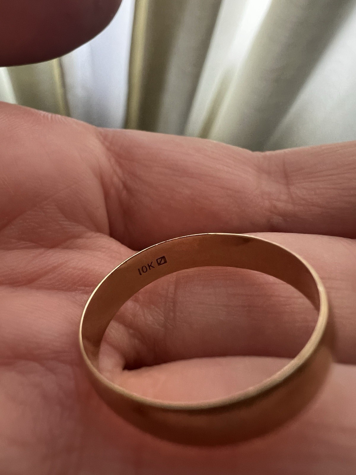 Solid 10k ring size 8 (great For Using Or Melting… - image 3