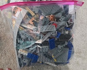 LEGO 75188 Star Wars Resistance Bomber 100% w/ Minifigures & Instructions NO BOX
