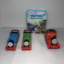 THOMAS  FRIENDS TRACKMASTER MOTORIZED TALKING THOMAS  PERCY TRAINS LOT
