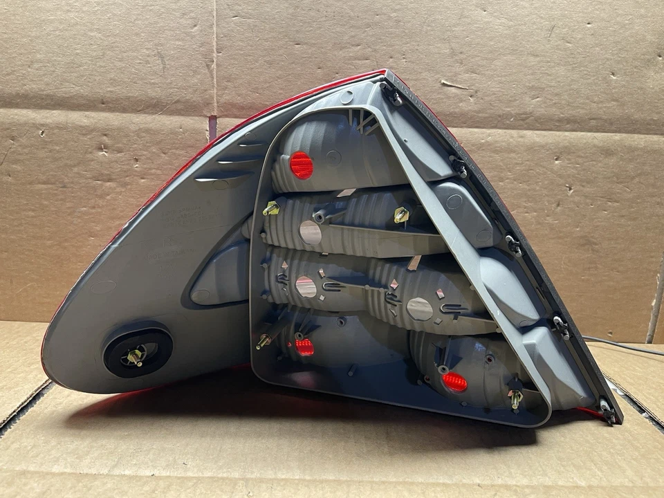 Luz trasera derecha derecha #S350 para Mercedes Benz E320 E500 2007 2008 2009 sedán Foto 4 de 4