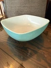 VINTAGE PYREX BLUE TURQUOISE SQUARE 2 1/2 Qt CHIP BOWL DISH #025 MID CENTURY 9x9