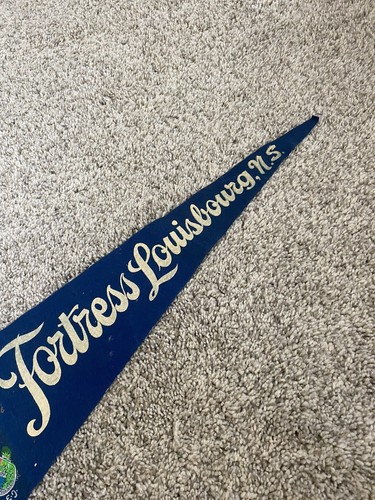 Vtg 1940s Felt Pennant Fortress Louisbourg Nova Scotia Provincial crest Canada - Picture 3 of 5