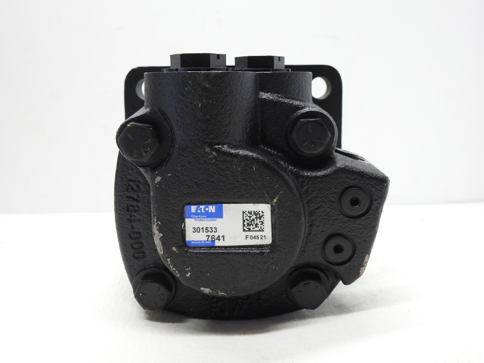 GENUINE Eaton 301533 / 7641 (4 Bolt Mounting Flange, Keyed Shaft 