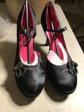 Splash womans size 7.5 black  3.25  heel, buc...