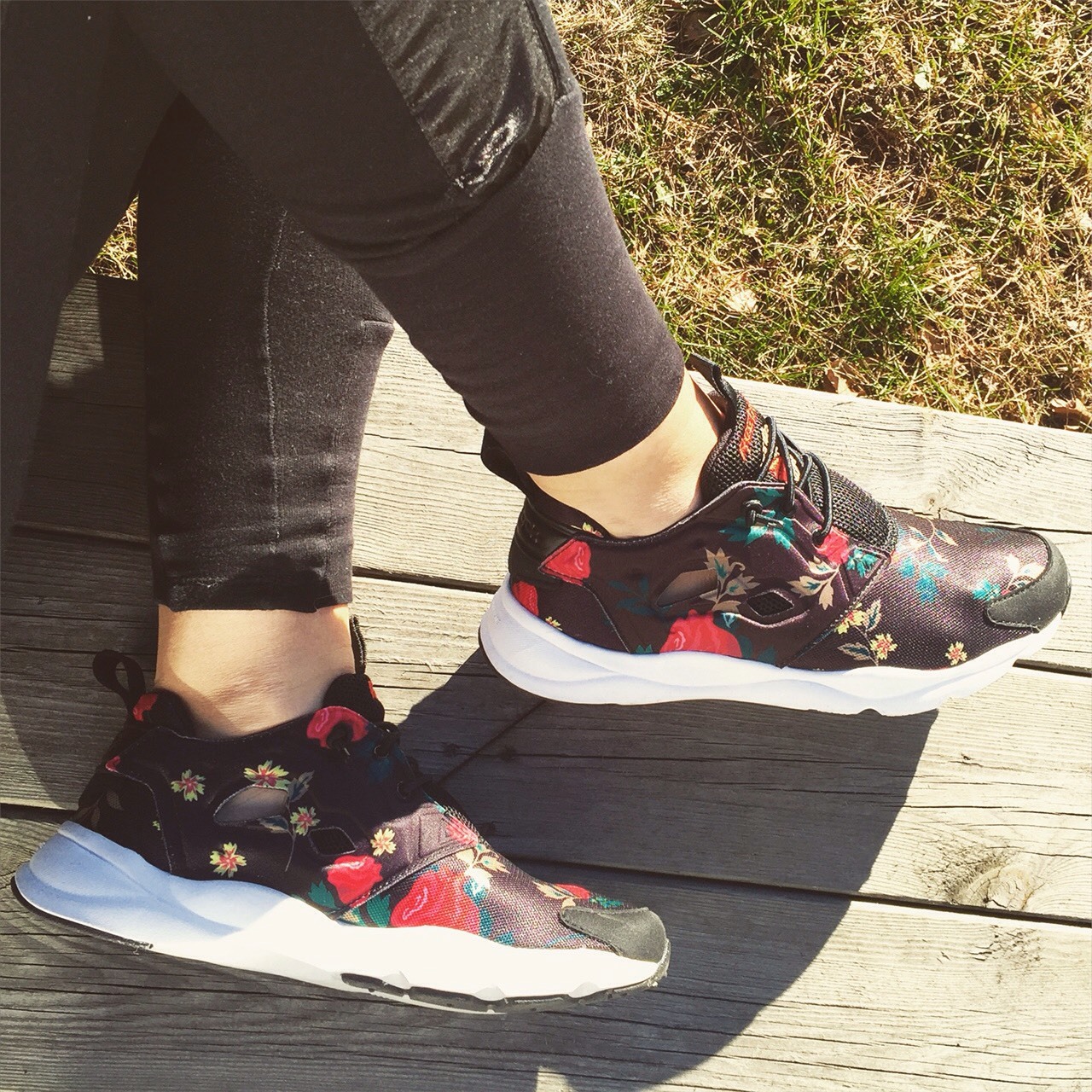 reebok womens furylite roses