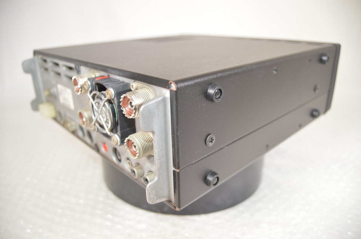 Yaesu FT-847 HF 50 144 430 MHz All Mode Transciever 100w/50W Yaesu FT-847 HF 50 144 430 MHz All Mode Transciever 100w/50W