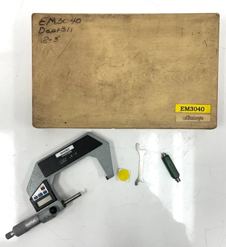 MITUTOYO EM3040 CALIPERS 2-3" .00005" 0.001MM OAL 8-3/8" WITH BOX