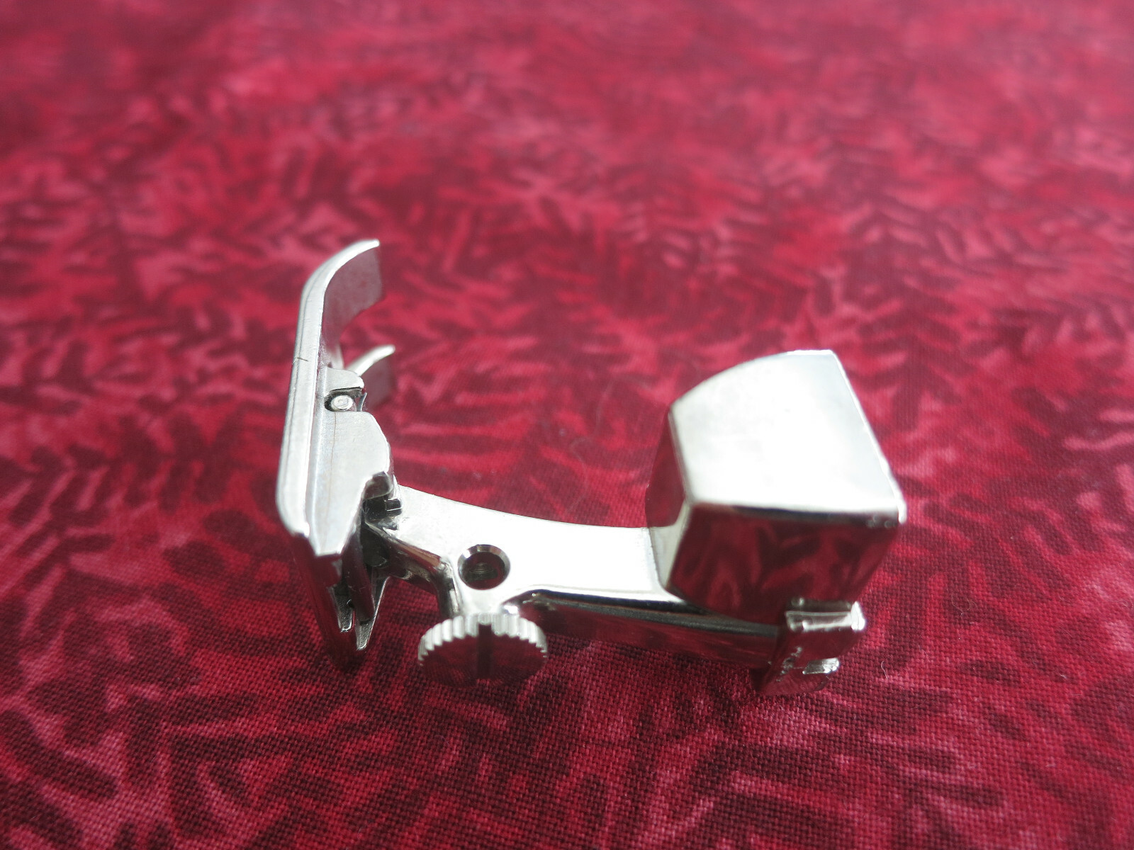 Bernina 40 Presser Foot Multi Directional New Style "2 Eye" Coded
