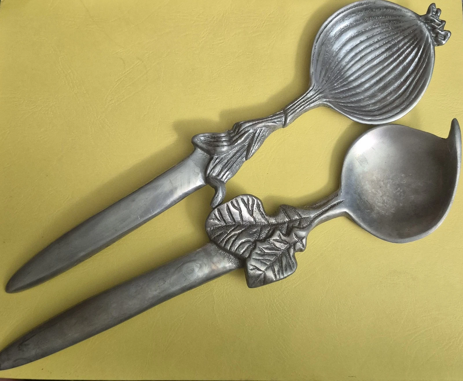 Vtg Williams Sonoma Silver Vegetable Shaped Serving Spoons Radish Onion Beet