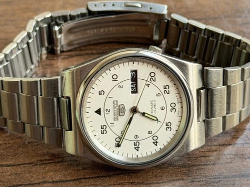 Vintage Seiko 5 Automatic Men's Watch Japan Made 7009-3040 37mm Spare/Repair