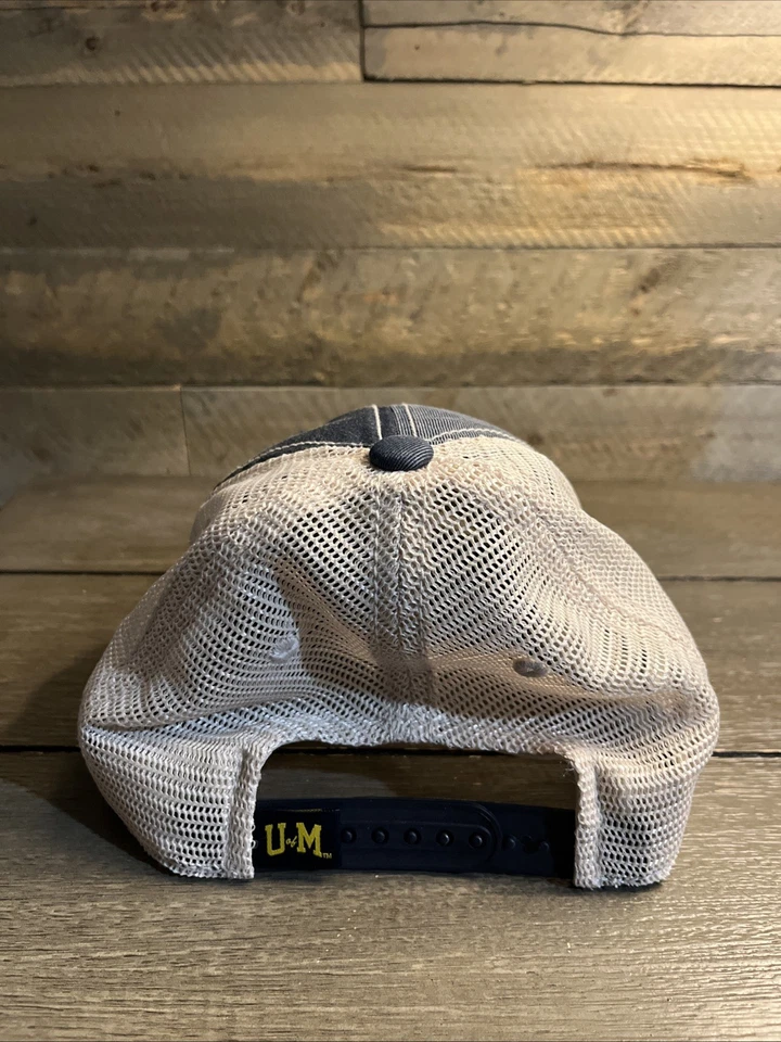 Gorra de camionero juvenil de la Universidad de Michigan Top Of World gorra con cierre a presión desgastada Foto 3 de 4