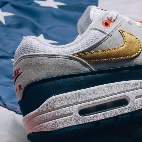 Nike Air Max 1 Running Shoes Olympic White / Blue Gold Sz 8.5 HM9604 400 - Picture 8 of 8