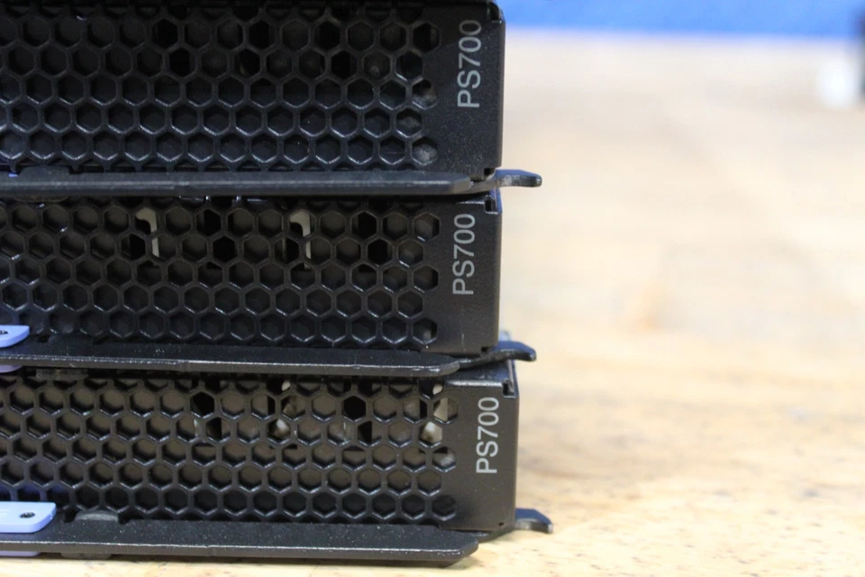 IBM 74Y1810 8406-70Y PS700 System Board 4Way 3.0 GHz 4x 8GB 4Rx8 PC3L-8500R - Image 2 of 4