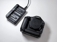 Canon EOS 1D Mark IV DSLR - 1 Year Warranty, Perfectly Working