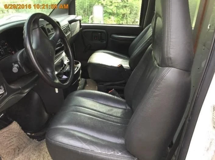 Throttle Body Throttle Valve Assembly 5.0L Fits 01-02 EXPRESS 1500 VAN 2035192 - Image 3 of 4