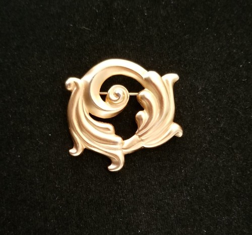 Vintage Anne Klein Oval Swirl Matte Gold Tone Pin Brooch